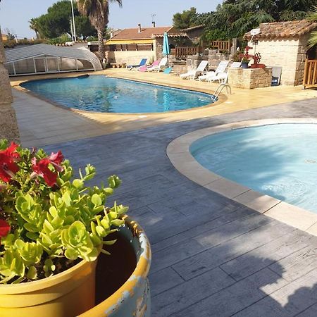 Gites Le Pressoir Vias Εξωτερικό φωτογραφία