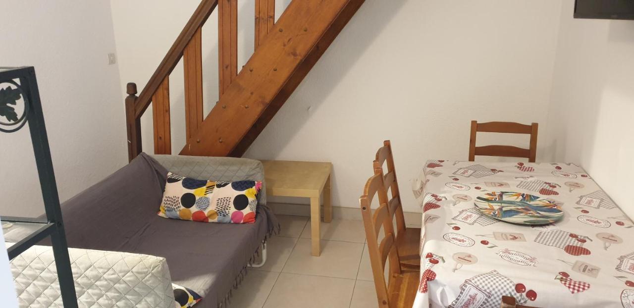 Gites Le Pressoir Vias Εξωτερικό φωτογραφία
